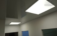 Натяжной потолок с LED областями