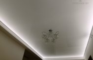 Глянцевый потолок с LED подсветкой